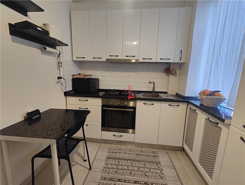 Salaj, Scoala Gimnaziala George Calinescu, 2 camere decomandate, et.1, bloc 2008, centrala, renovat,